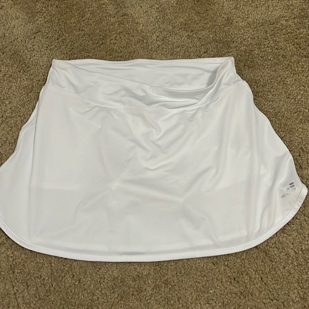 White womens tennis skirt size medium